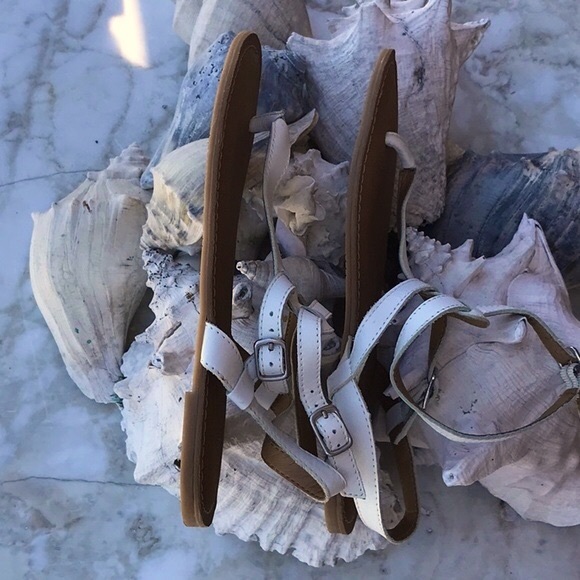 NWOB Franco Sarto White Leather Thong Sandals with Ankle Straps Size 7 1/2 Med - Picture 10 of 14